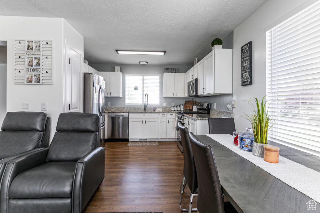 Photo 9 for MLS #2112294 at 5538 Geneva Way