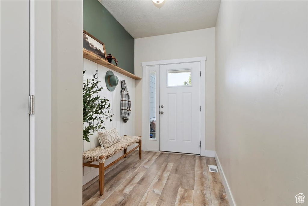 Photo 3 for MLS #2112296 at 8112 N Clydesdale Dr