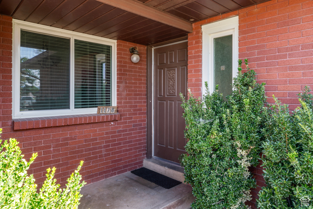 Photo 5 for MLS #2112304 at 1178 N 200 East