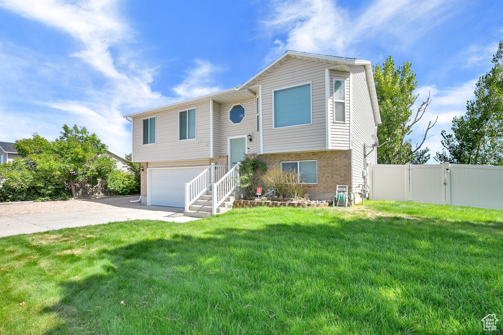 4990 S 4075 W Roy, UT 84067