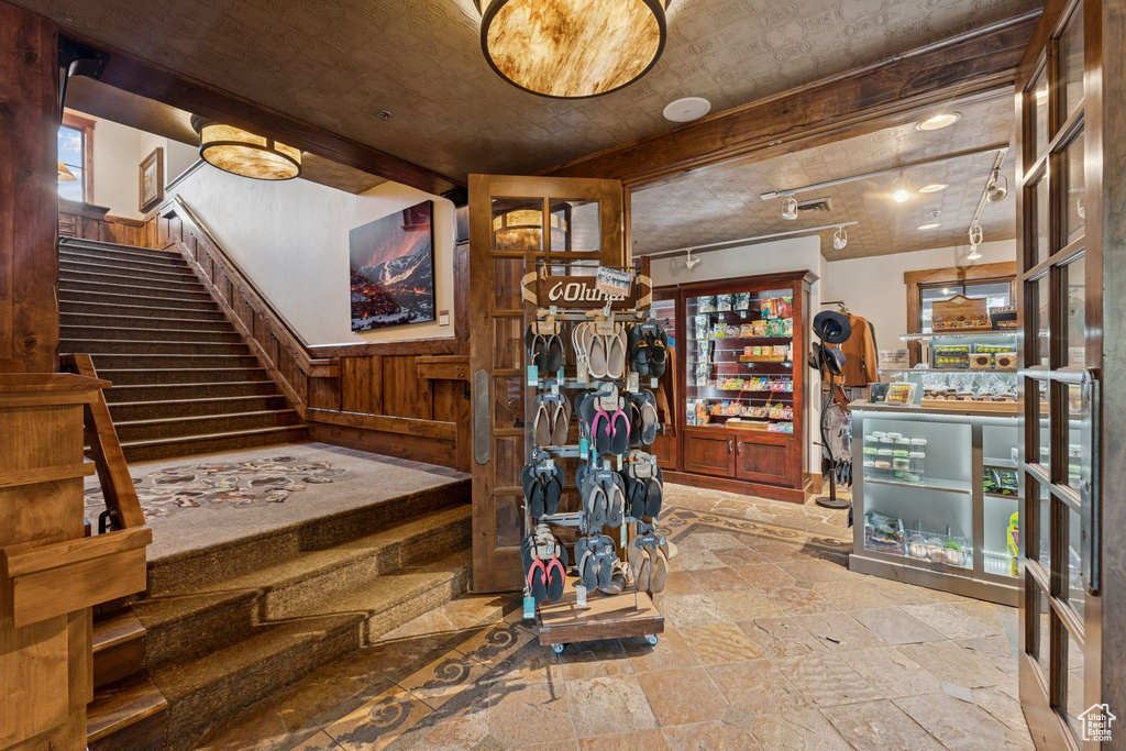 2001 PARK AVE #211 Park City, UT 84060