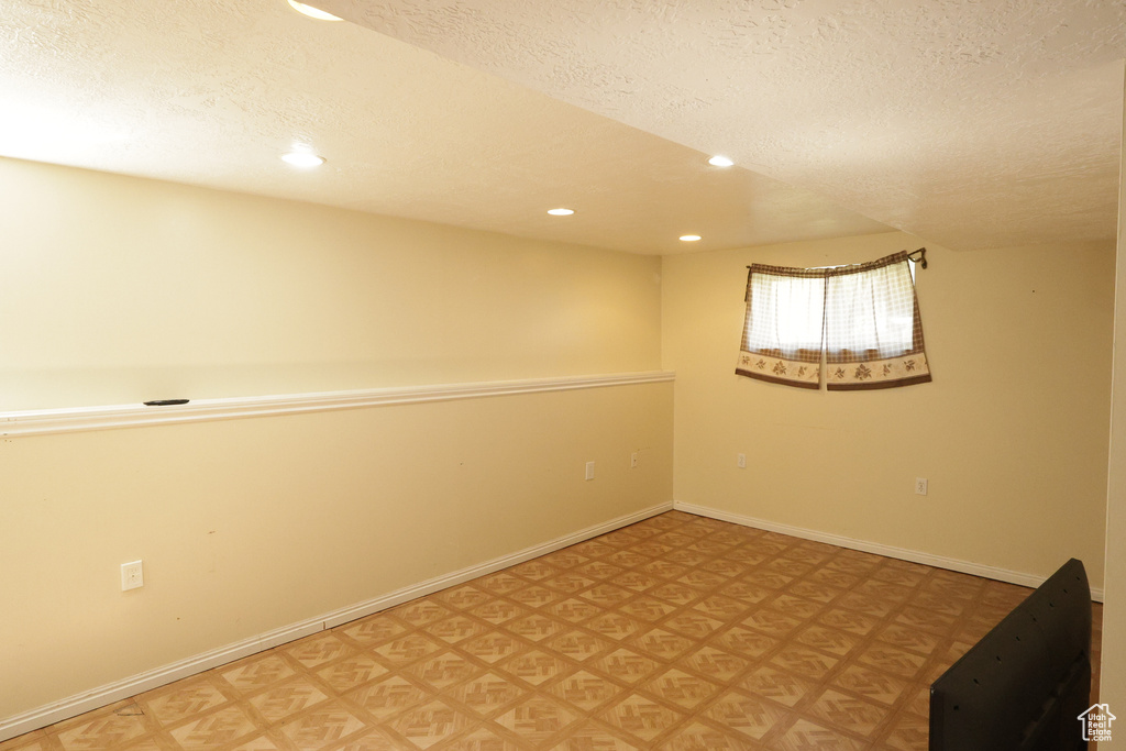 Photo 9 for MLS #2112332 at 777 S Simoron Dr