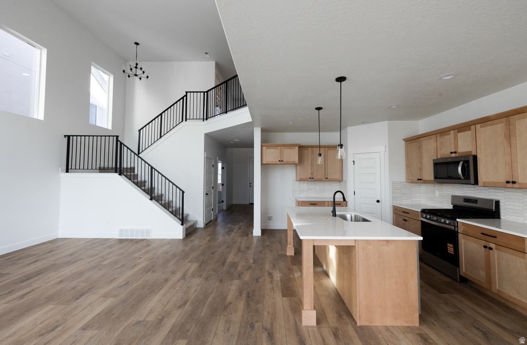 12758 S TWISTED OAK DR #2006 Herriman, UT 84096