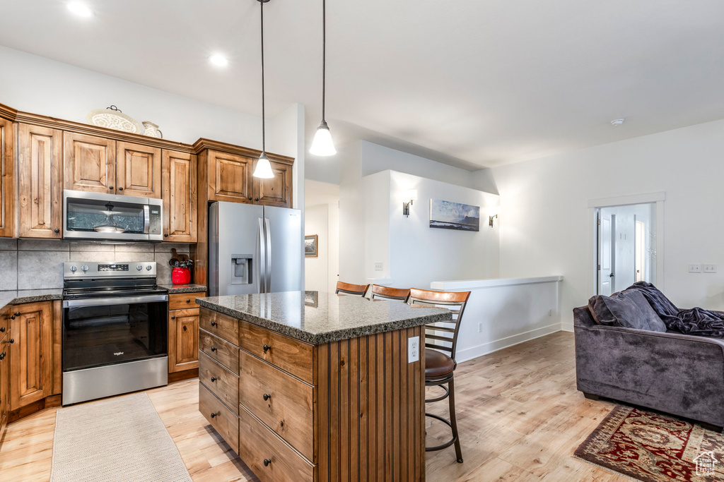 Photo 17 for MLS #2112343 at 1393 E Hickory Ln