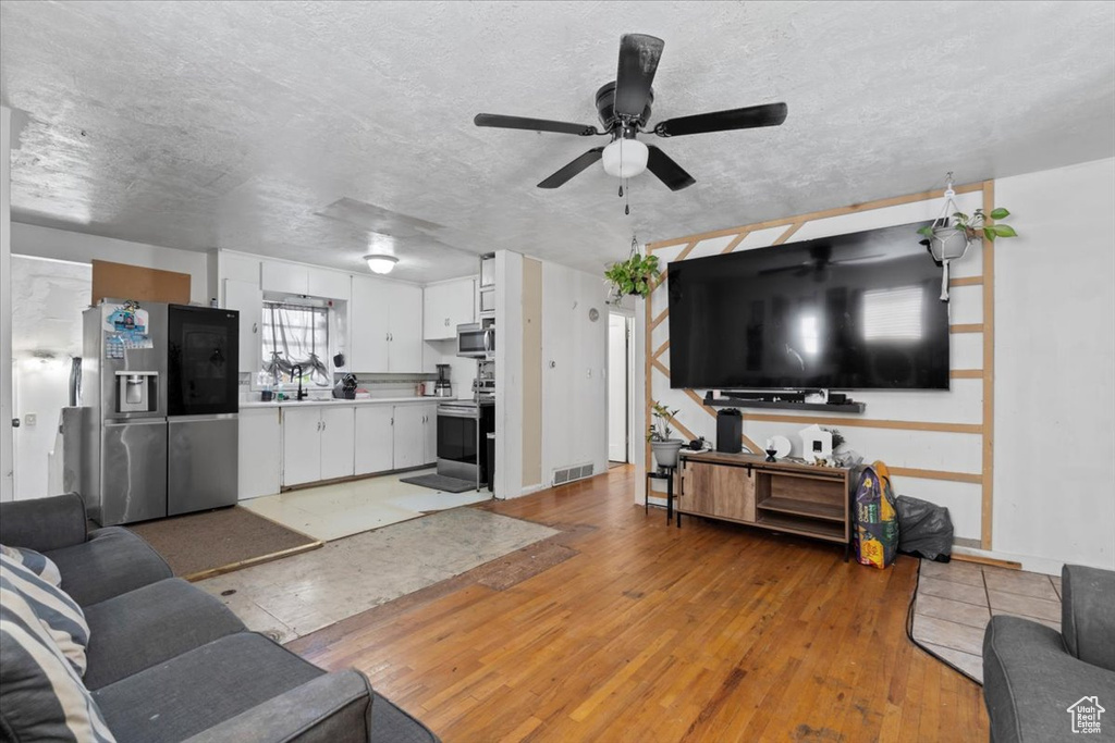 98 S 350 E Clearfield, UT 84015