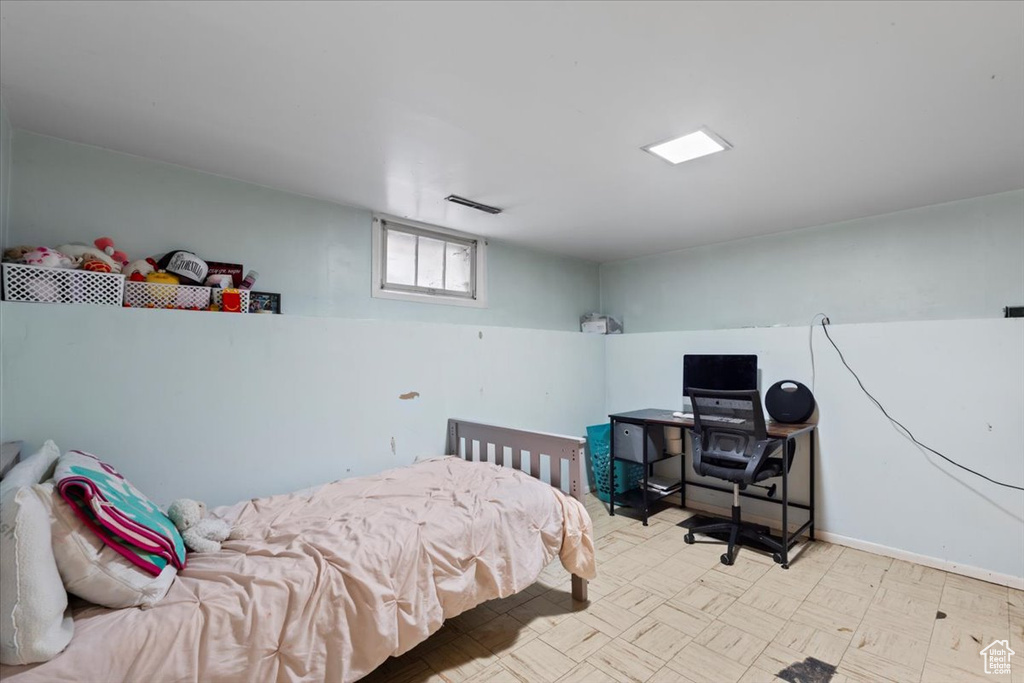 98 S 350 E Clearfield, UT 84015