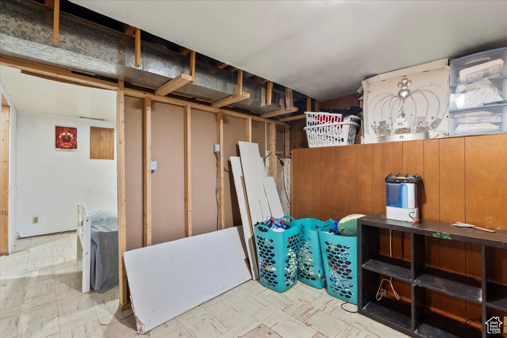 98 S 350 E Clearfield, UT 84015