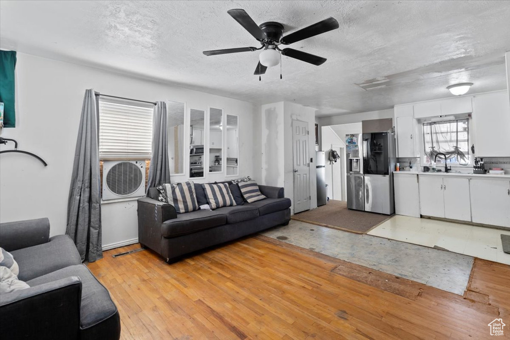 98 S 350 E Clearfield, UT 84015