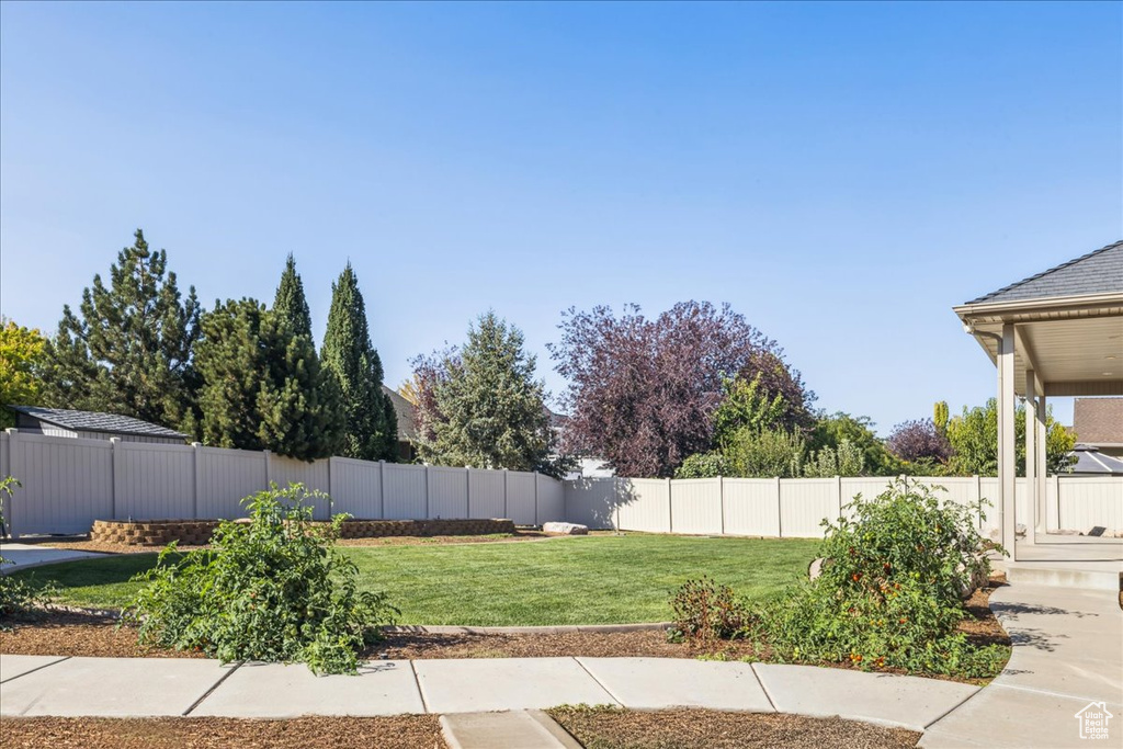 563 W 2150 S Syracuse, UT 84075