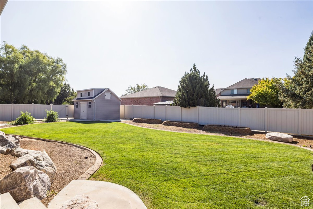 563 W 2150 S Syracuse, UT 84075