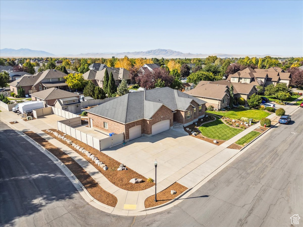 563 W 2150 S Syracuse, UT 84075