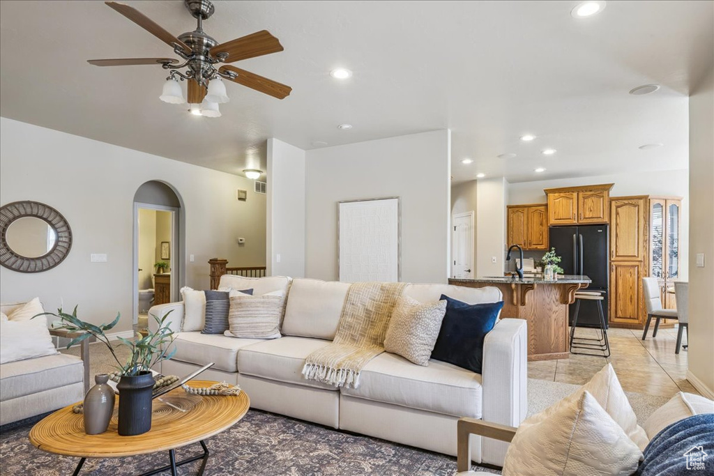 563 W 2150 S Syracuse, UT 84075