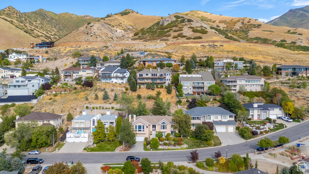 2471 S SCENIC DR Salt Lake City, UT 84109