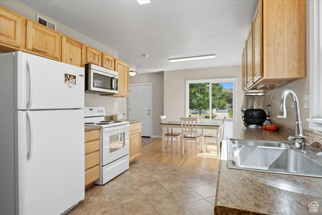Photo 10 for MLS #2112371 at 325 N 200 West