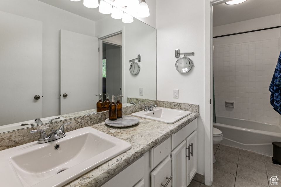 Photo 15 for MLS #2112379 at 3928 W Kilt St