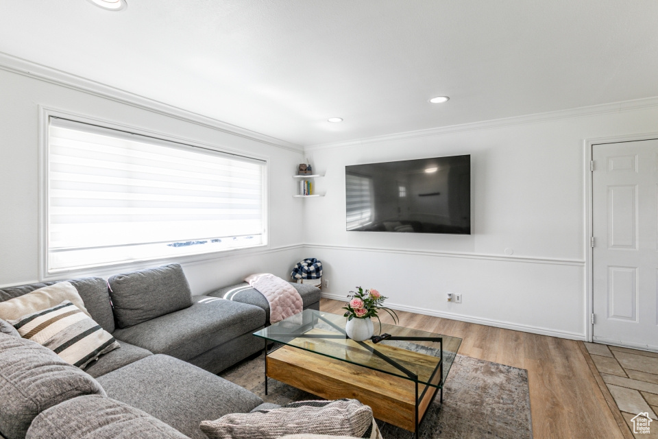 Photo 3 for MLS #2112379 at 3928 W Kilt St