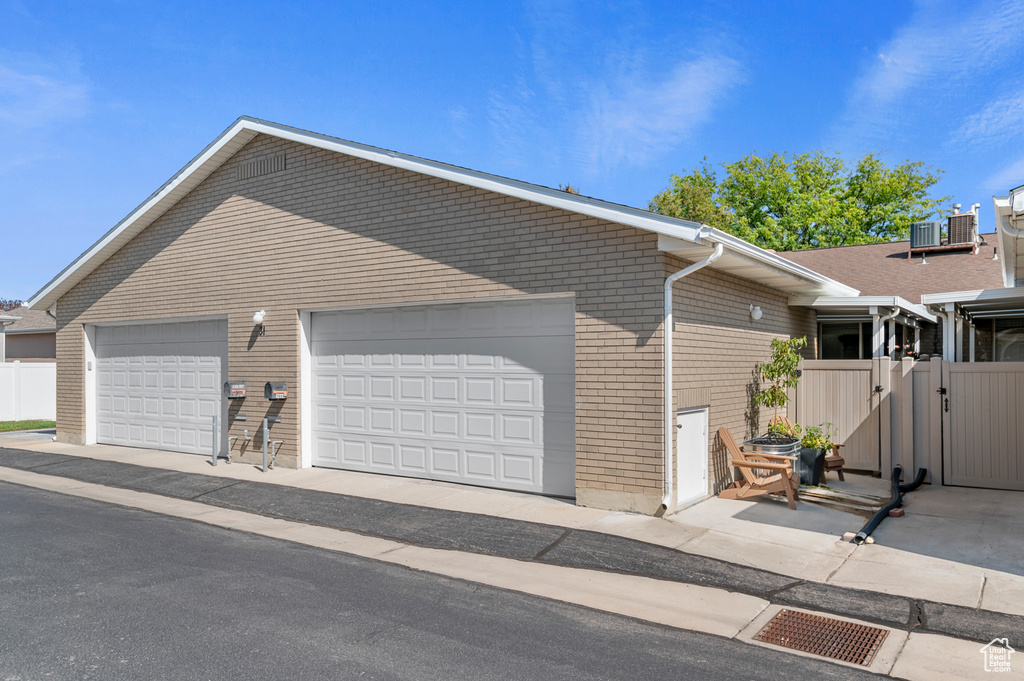 1556 W CORNERSTONE DR South Jordan, UT 84095