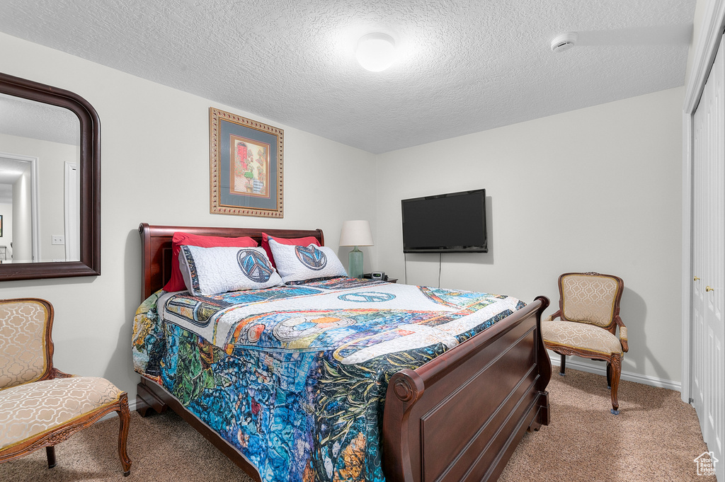 1556 W CORNERSTONE DR South Jordan, UT 84095