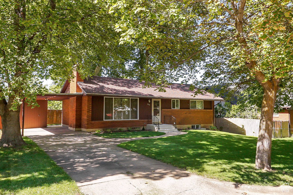 Photo 2 for MLS #2112402 at 3715 Van Buren Ave