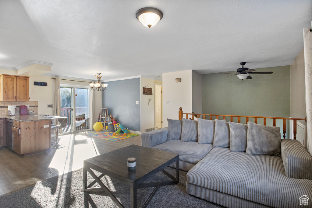 244 W DOWNS CIR Ogden, UT 84404