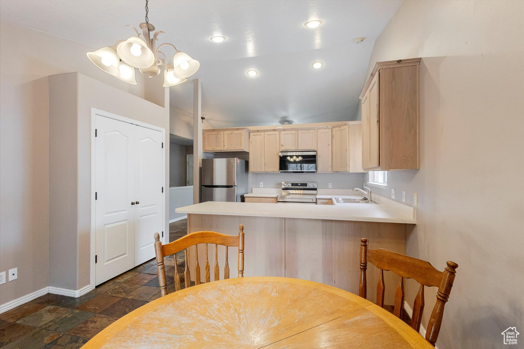 Photo 7 for MLS #2112421 at 1768 E Dove Way