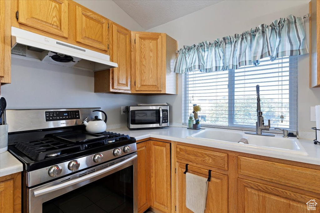 Photo 13 for MLS #2112447 at 2263 N 2290 West