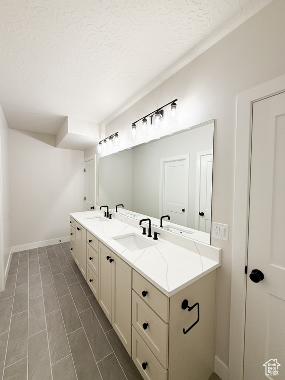 1212 N LUNA CIR #24 Elk Ridge, UT 84651