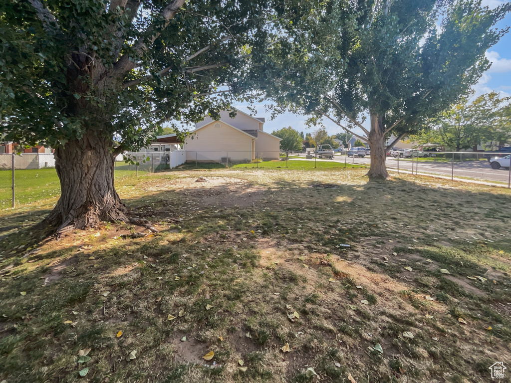 Photo 11 for MLS #2112458 at 1694 N 2225 West