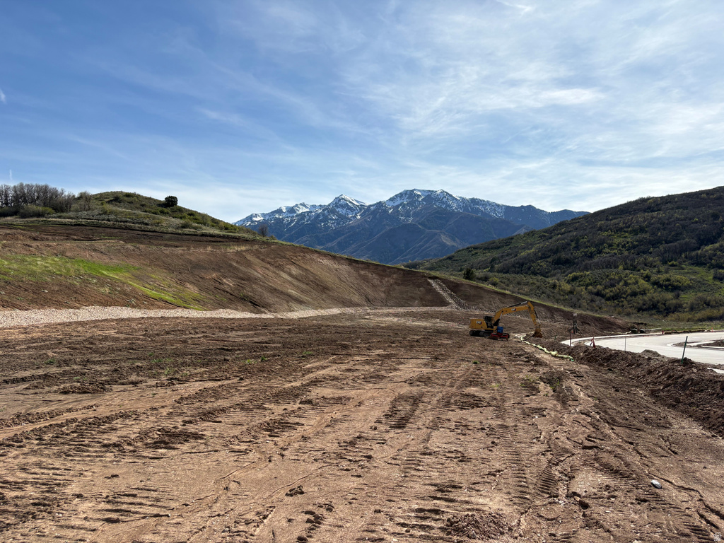 6734 N 5200 W Mountain Green, UT 84050