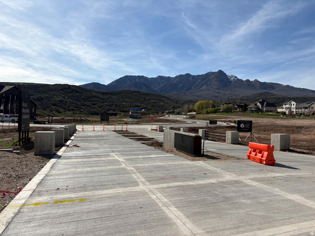6734 N 5200 W Mountain Green, UT 84050