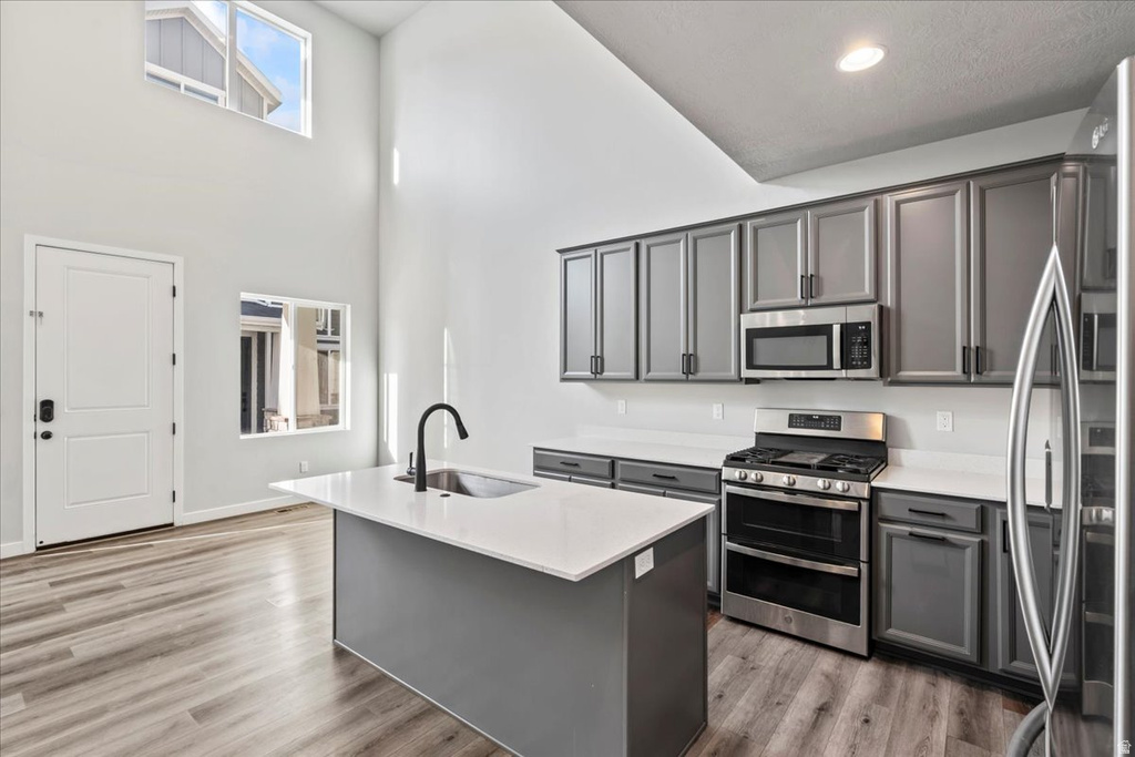 15123 S REINS WAY Bluffdale, UT 84065