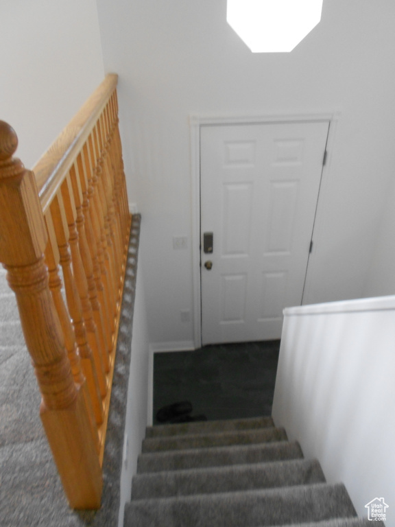 Photo 9 for MLS #2112480 at 874 Riverwood Dr