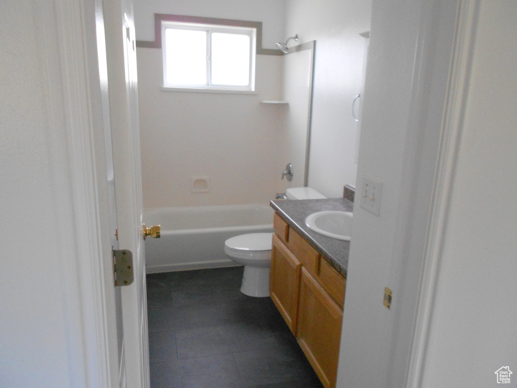 Photo 11 for MLS #2112480 at 874 Riverwood Dr