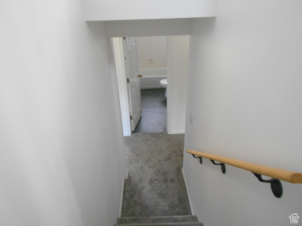 Photo 10 for MLS #2112480 at 874 Riverwood Dr