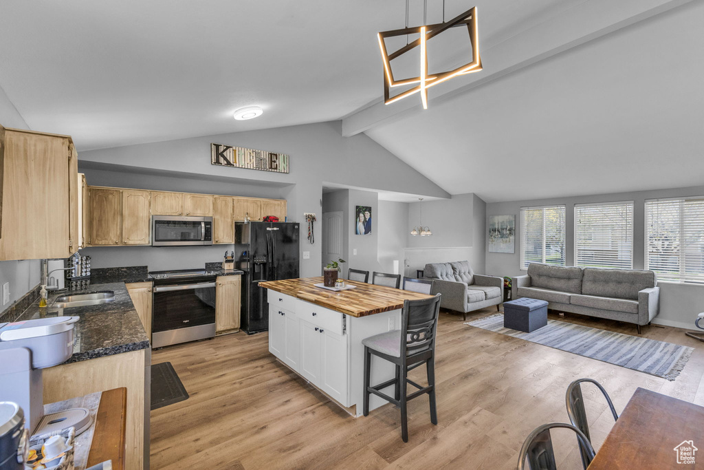 Photo 6 for MLS #2112482 at 1282 S 875 West