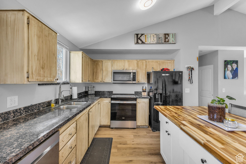Photo 7 for MLS #2112482 at 1282 S 875 West