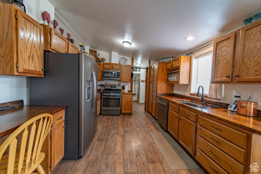 Photo 17 for MLS #2112485 at 180 E Main St