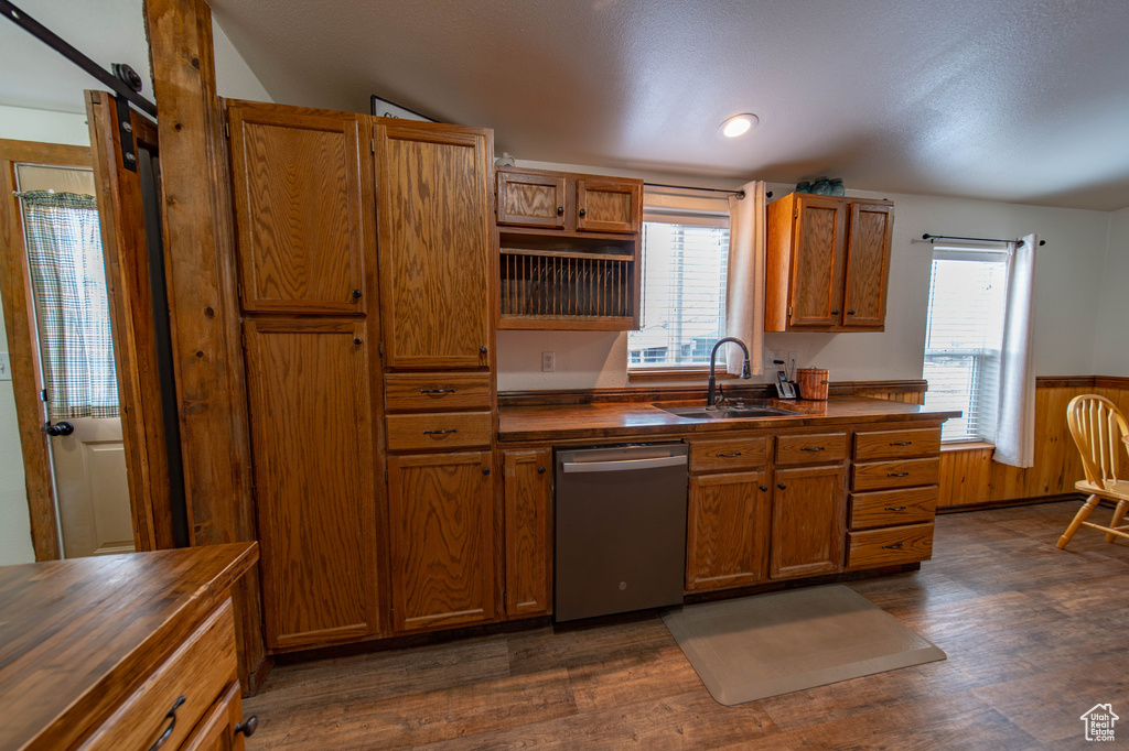 Photo 20 for MLS #2112485 at 180 E Main St