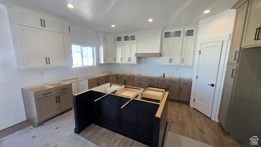 2508 W 3000 N Farr West, UT 84404
