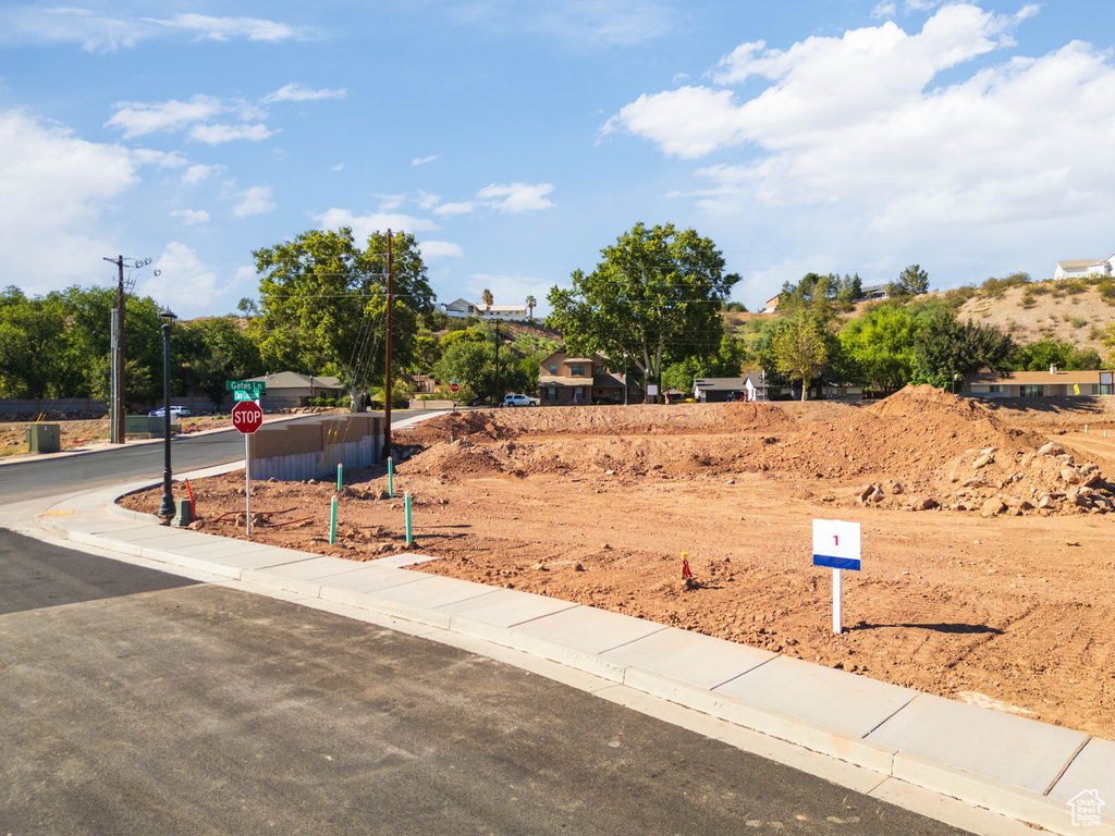 1420  CLARA XING Santa Clara, UT 84765