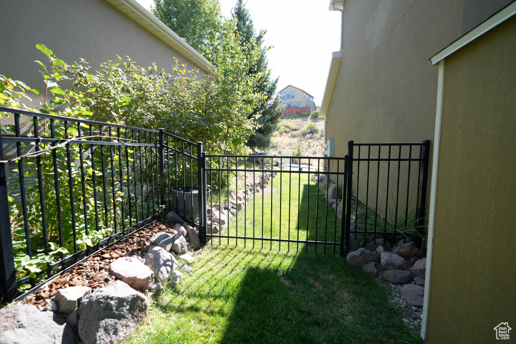 15057 S WINGED BLUFF LN Draper (UT Cnty), UT 84020