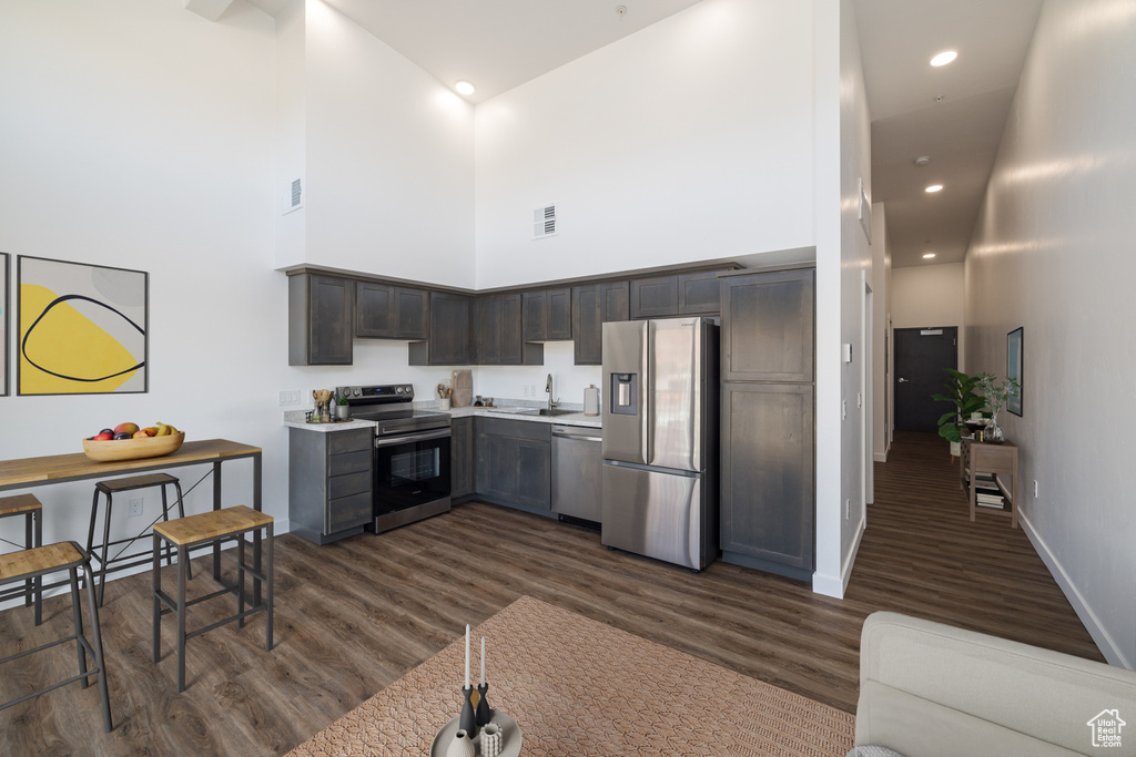 443 KANE CREEK BLVD #B211 Moab, UT 84532