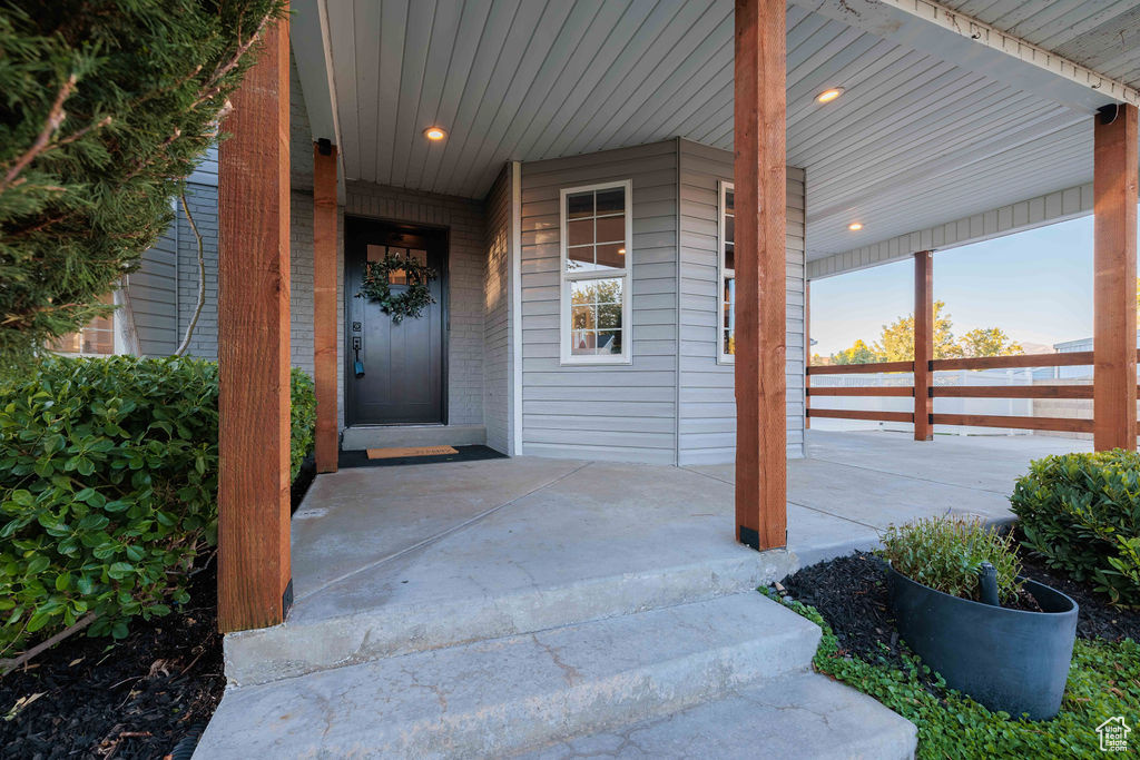 9389 S CAMEO PARK CIR South Jordan, UT 84095