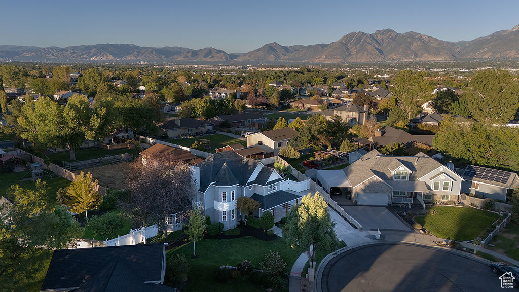 9389 S CAMEO PARK CIR South Jordan, UT 84095
