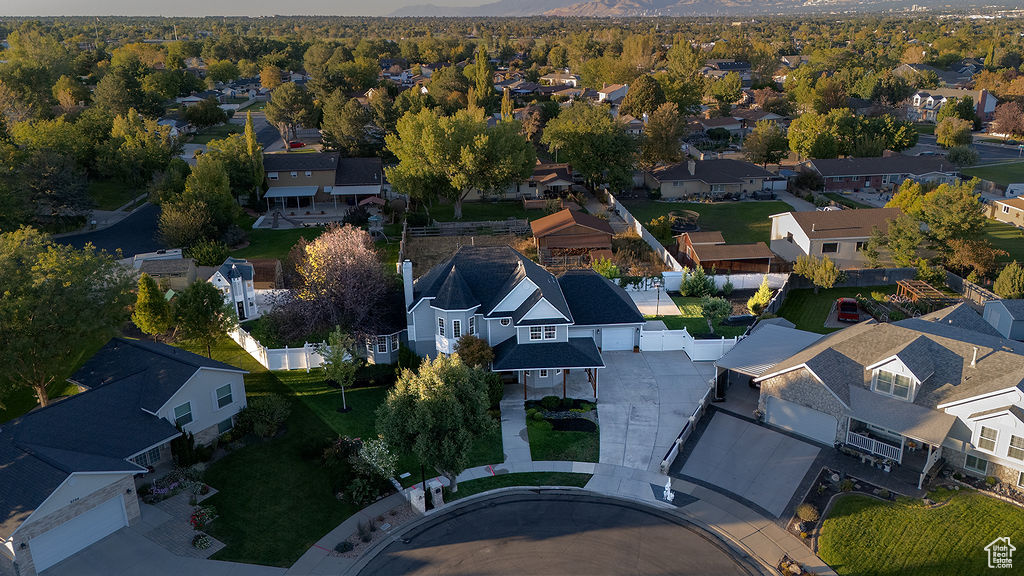 9389 S CAMEO PARK CIR South Jordan, UT 84095
