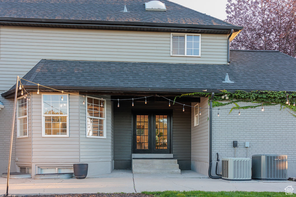 9389 S CAMEO PARK CIR South Jordan, UT 84095