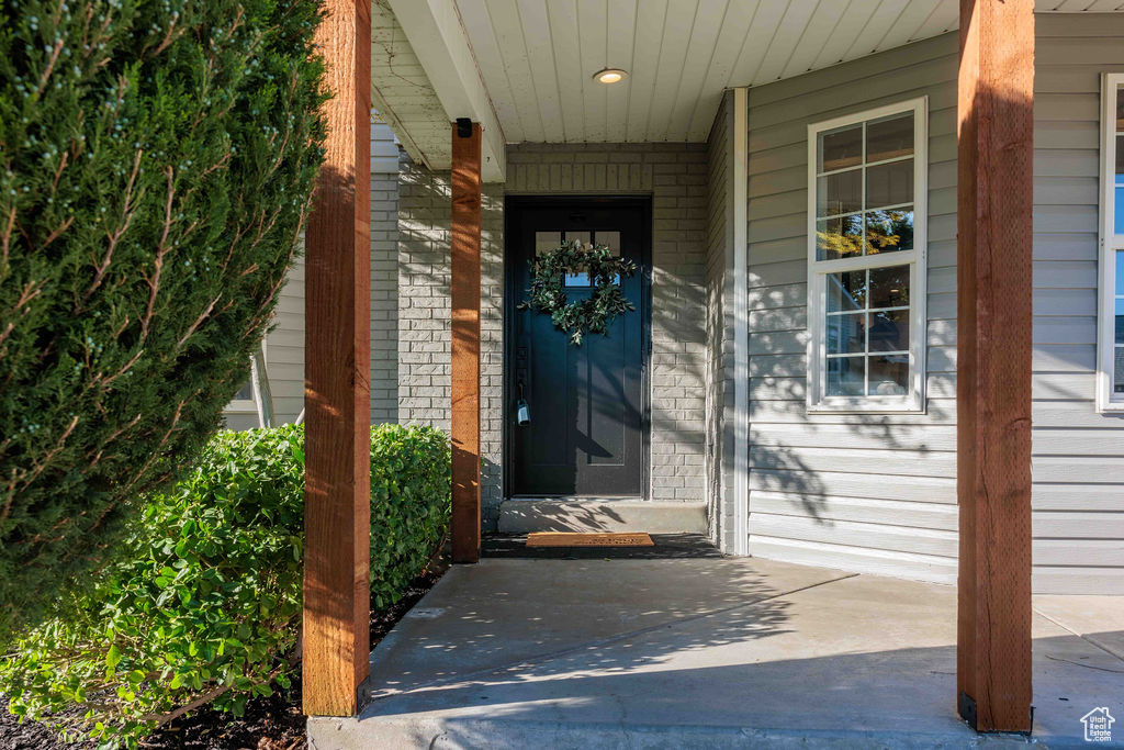 9389 S CAMEO PARK CIR South Jordan, UT 84095