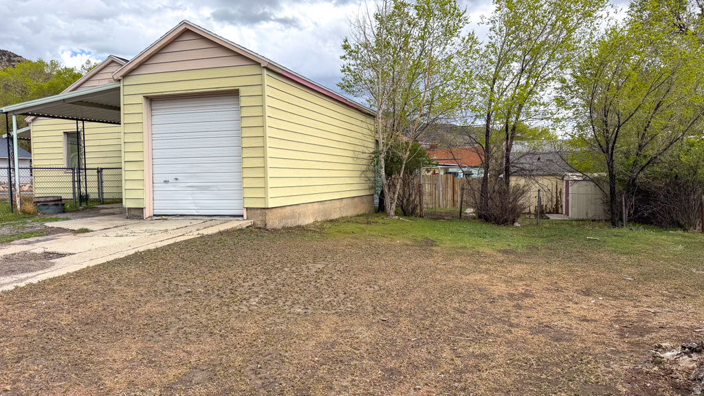 590 PARKWAY ST East Carbon, UT 84520