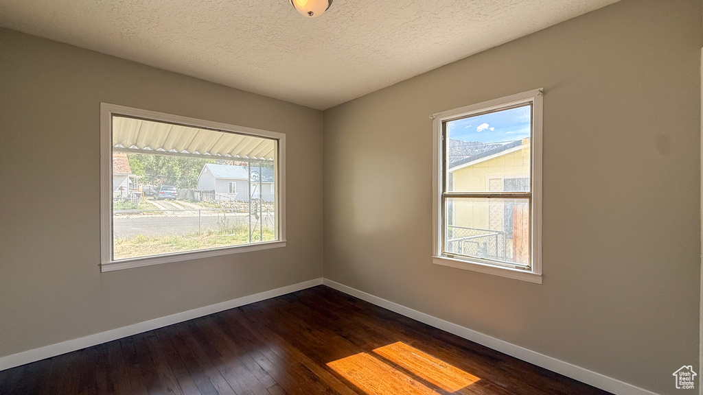 590 PARKWAY ST East Carbon, UT 84520