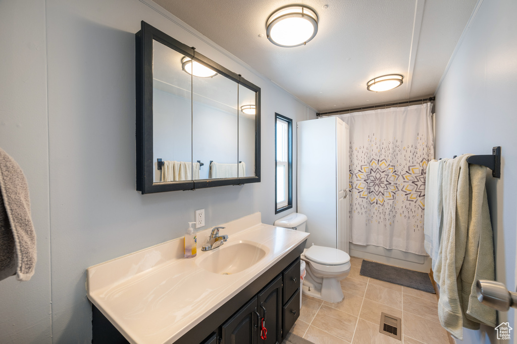 Photo 19 for MLS #2112539 at 524 E Bulloch St